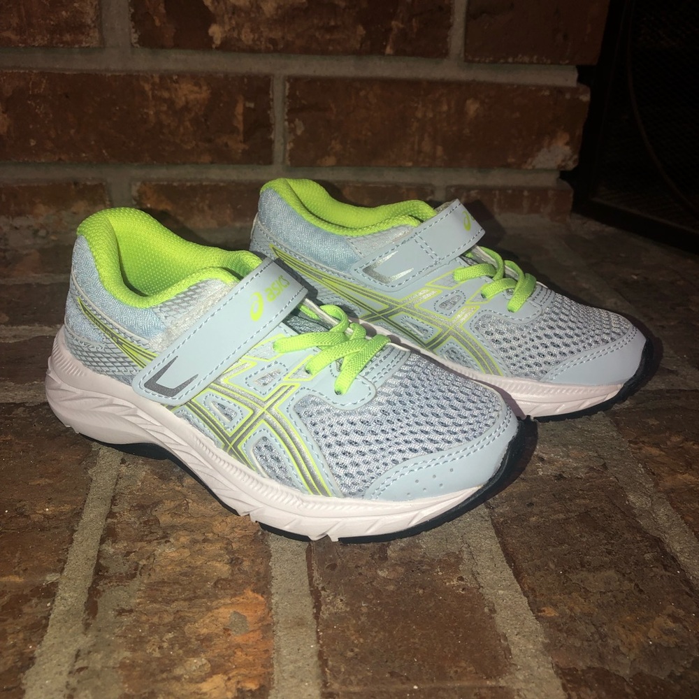 ASICS Grey & Green Sneakers